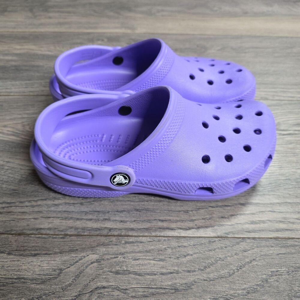 CROCS Kids Lavender Purple Waterproof Clogs Size J3